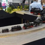 Dampflokmodelle auf einer Ausstellungsanlage