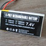 Lithium-Polymer-Akku mit 7,4 Volt und Balancer-Kabel